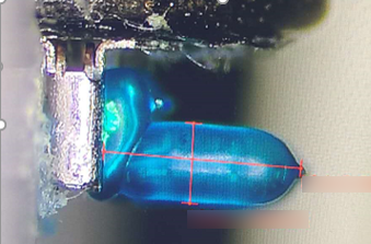 2022.08.19 紐扣電池接觸點  點UV膠-模糊.png